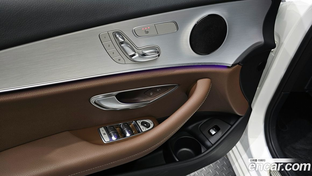 Mercedes-Benz E-Class W213 E250 Avangarde (12.2020)