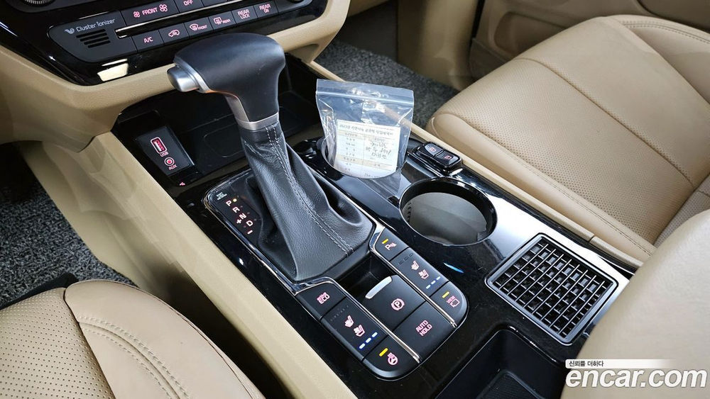 Kia The New Carnival (Sedona) 9-и местный High Limousine (05.2020)