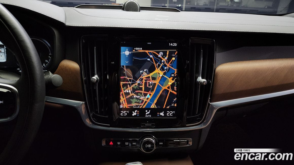Volvo S90 T8 AWD 액설런스 (04.2020)