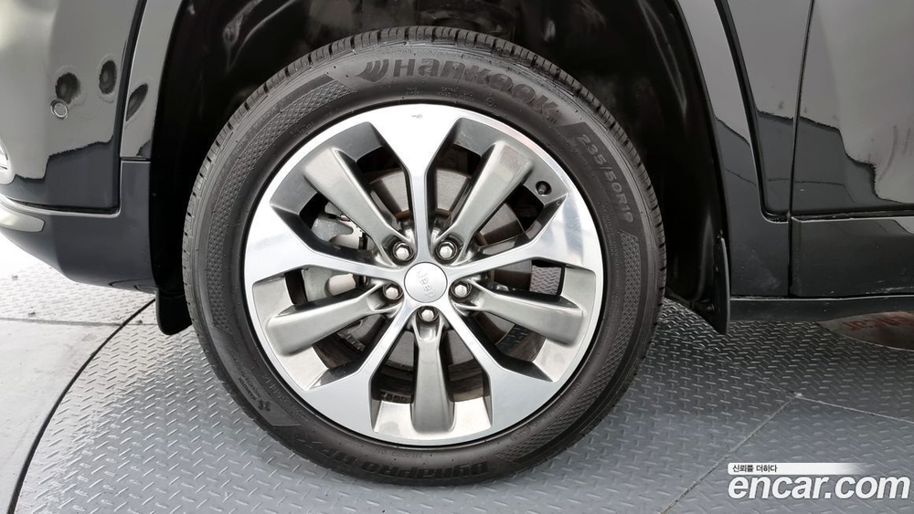 Jeep Cherokee (KL) 2.2 Дизель Overland 4WD (11.2019)