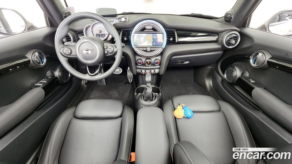 Mini Cooper Convertible Basic (10.2019)