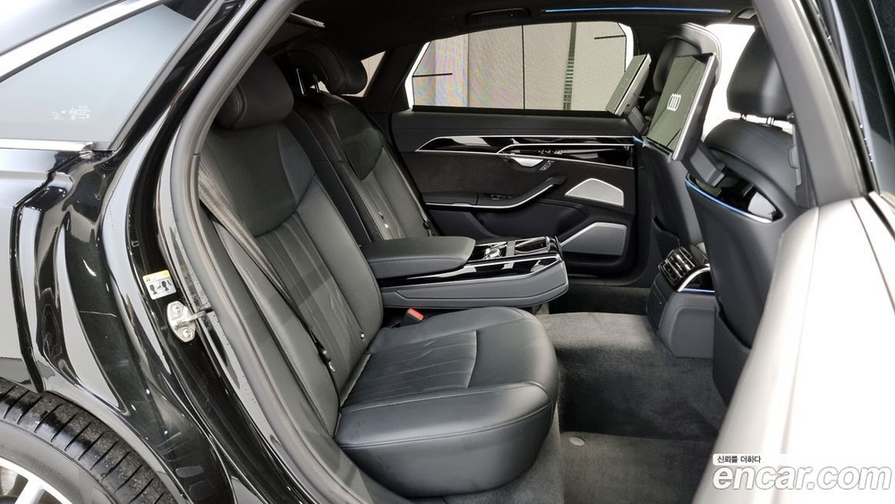 Audi A8 (D5) 55 TFSI Quattro LWB (12.2021)