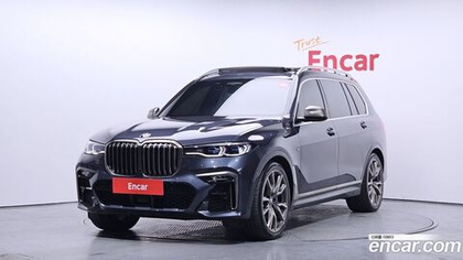BMW X7 (G07) M50i 6-и местный (05.2021)