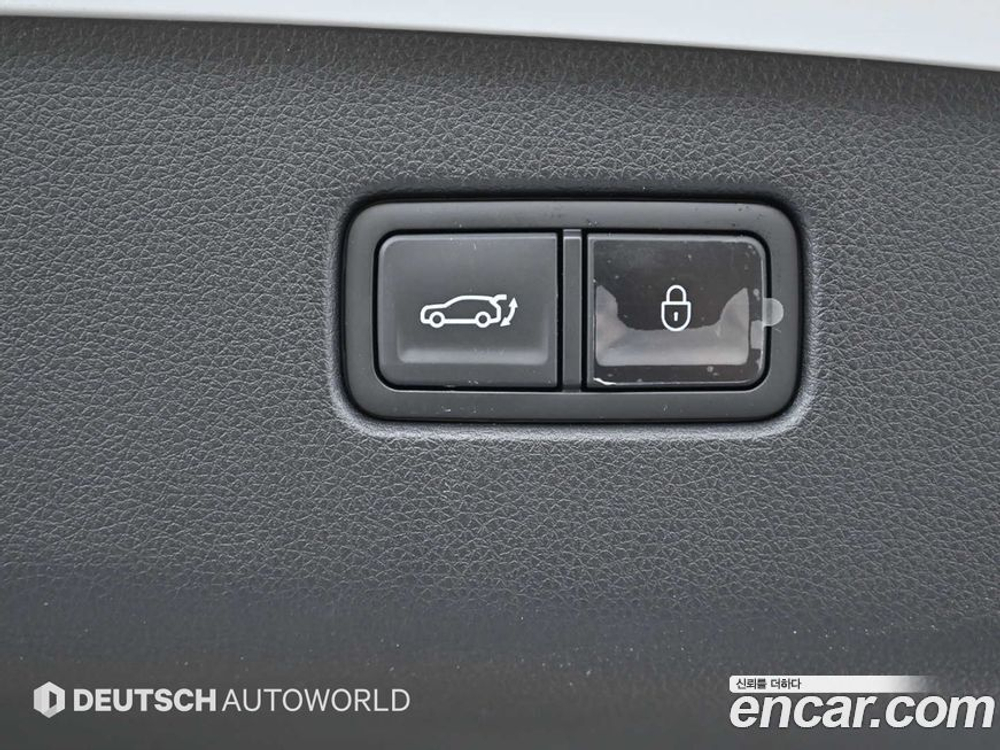 Genesis GV70 2.2 Дизель 2WD (10.2022)