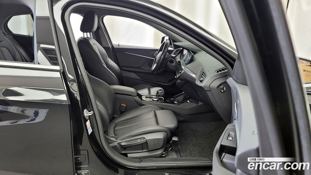 BMW 1 Series (F40) 120i Advantage (07.2021)