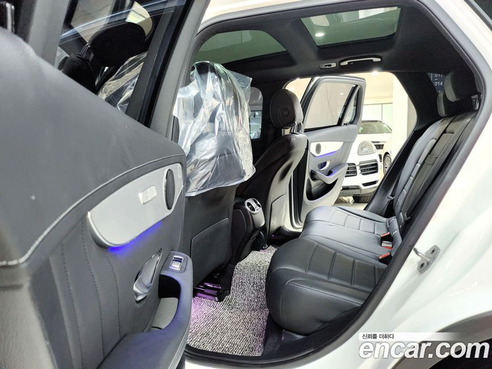 Mercedes-Benz GLC-Class X253 GLC300e 4MATIC (03.2022)