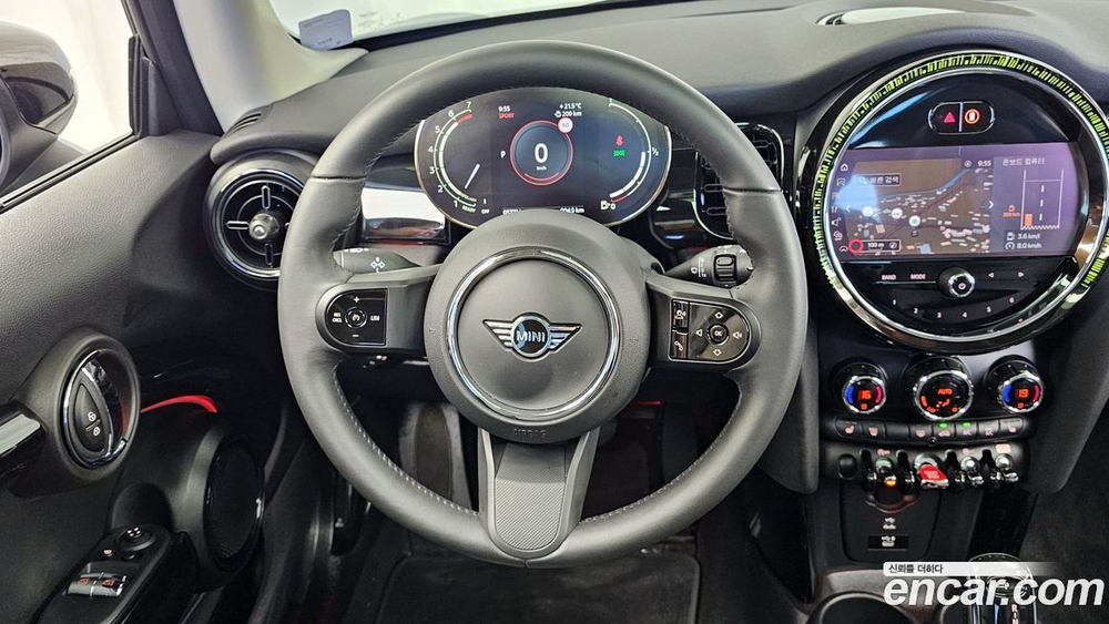 Mini Cooper Classic Plus (01.2022)