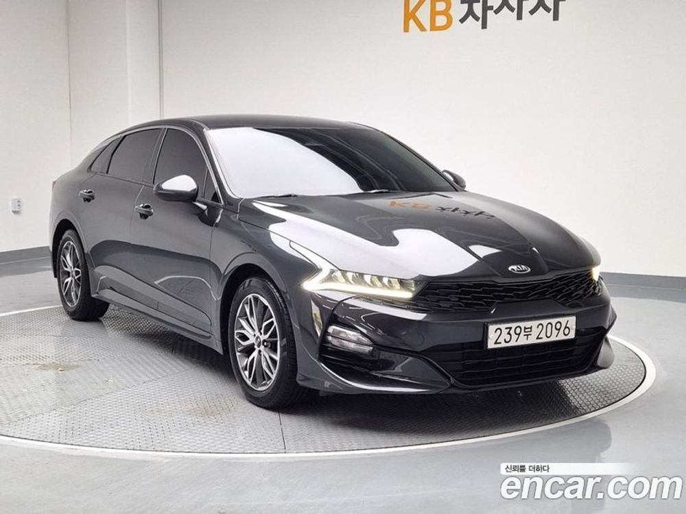 Kia K5 (Optima) 3 Generation 2.0 (03.2020)