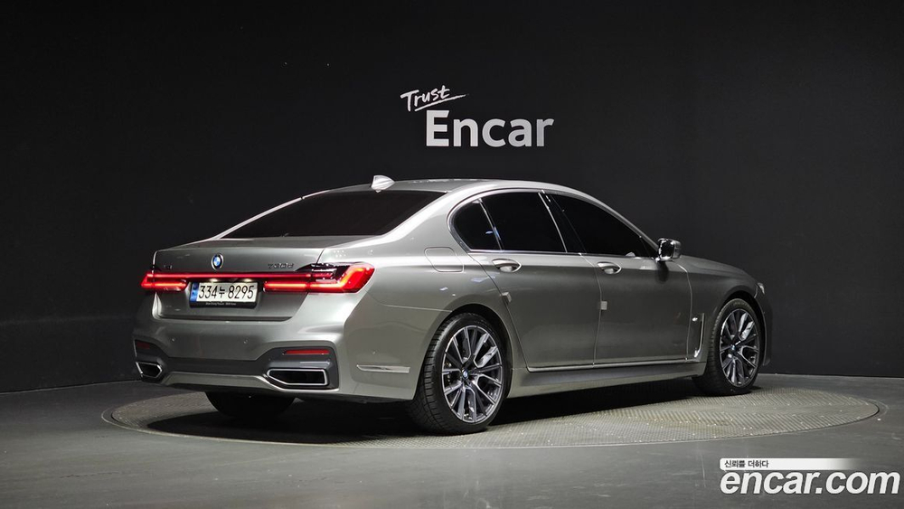 BMW 7 Series (G11) 730d xDrive M Sports (02.2021)