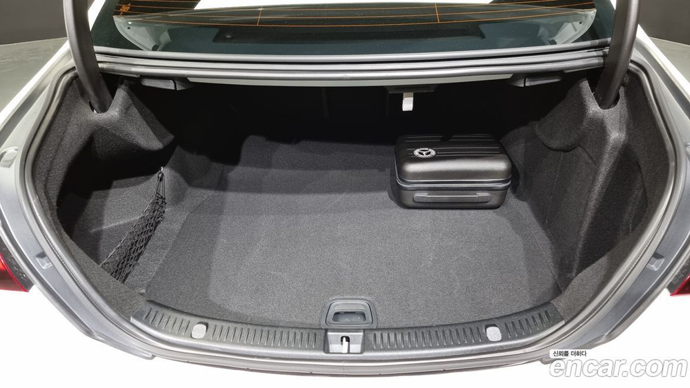 Mercedes-Benz E-Class W213 E250 AMG Line (04.2023)