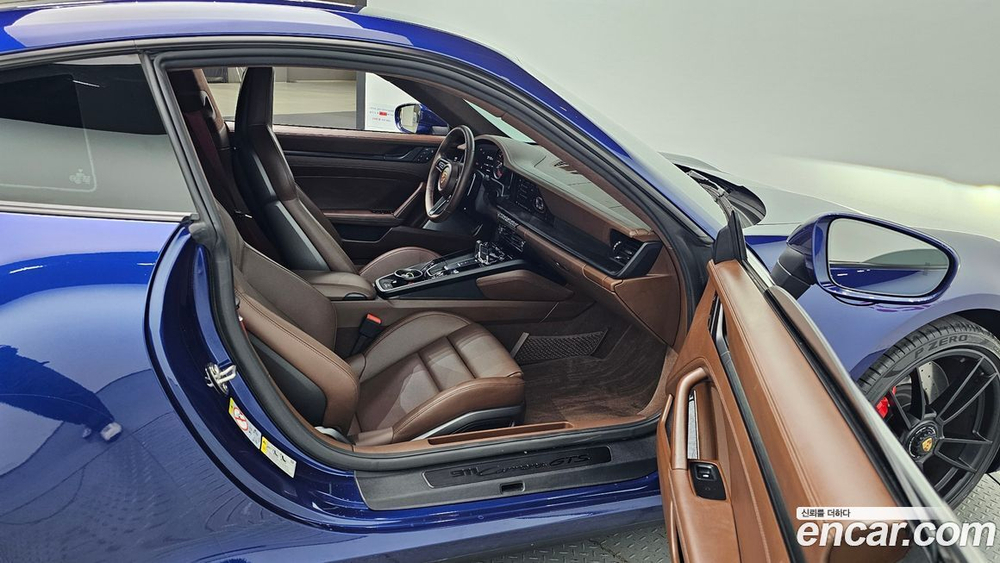 Porsche 911 (992) Carrera GTS (12.2022)