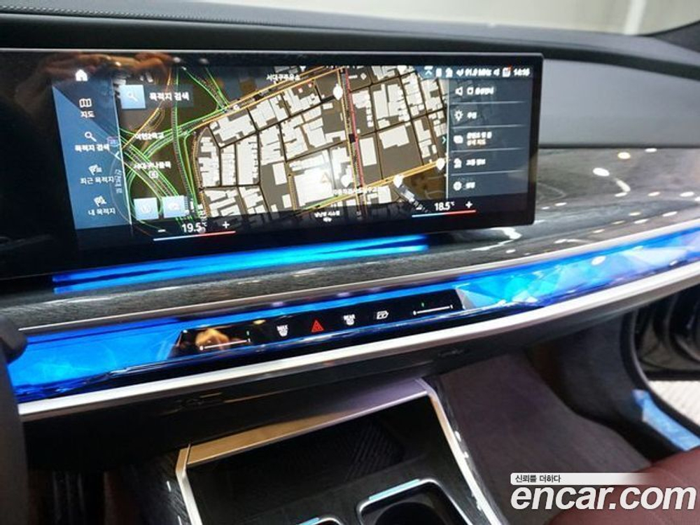 BMW 7 Series (G70) 740i sDrive M Sports (09.2023)