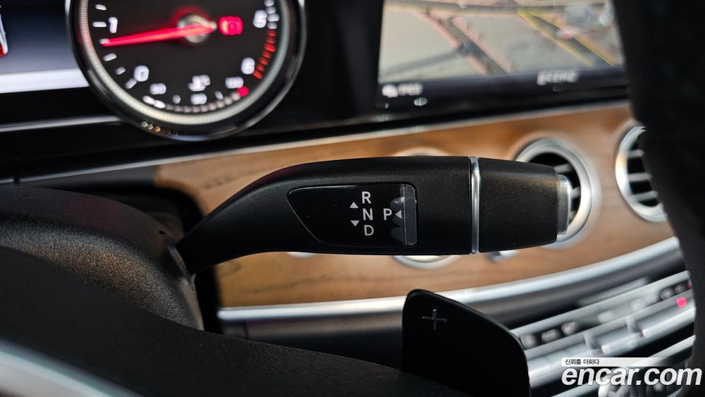 Mercedes-Benz E-Class W213 E220d 4MATIC Exclusive (11.2019)