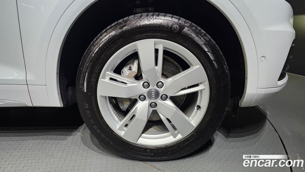 Audi Q5 (FY) 45 TFSI Quattro Premium (08.2020)