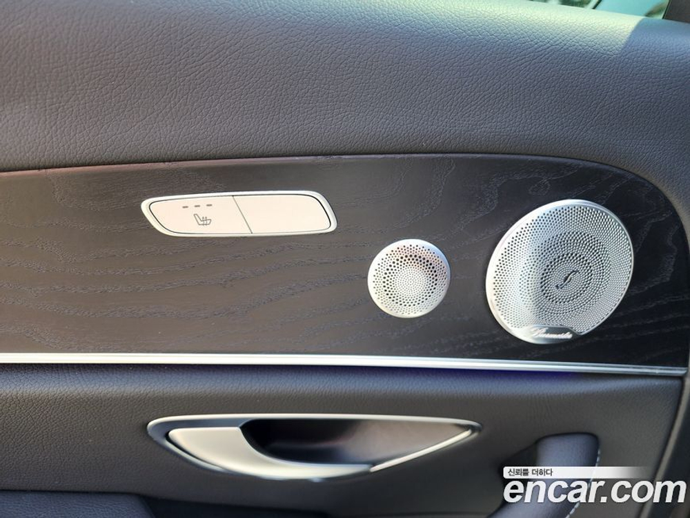 Mercedes-Benz E-Class W213 E300 Avangarde (05.2020)