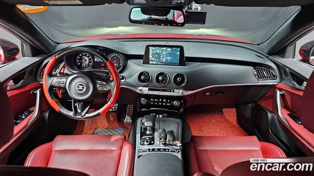 Kia Stinger 2.0 Turbo AWD (04.2020)