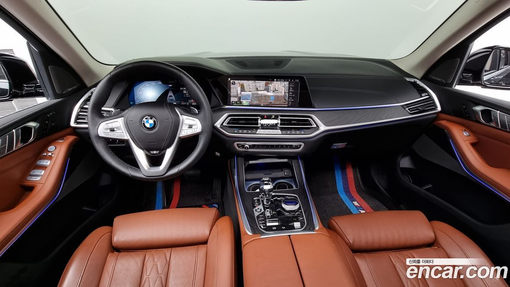 BMW X7 (G07) xDrive 40i Design Pure Excellence 6-и местный (09.2022)