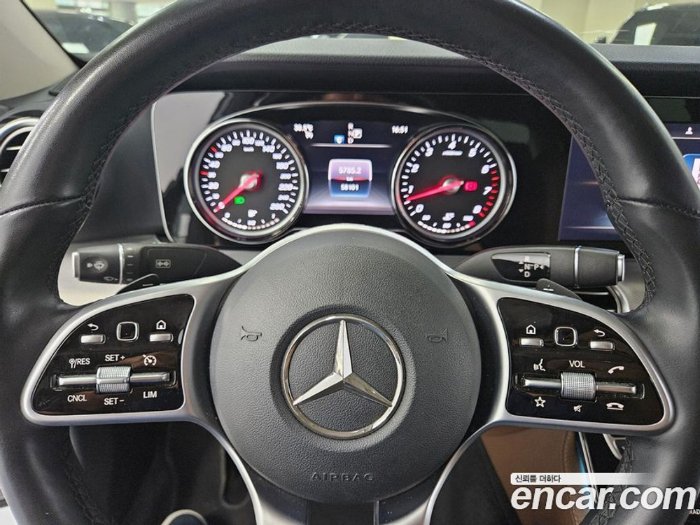 Mercedes-Benz E-Class W213 E300 Avangarde (08.2019)