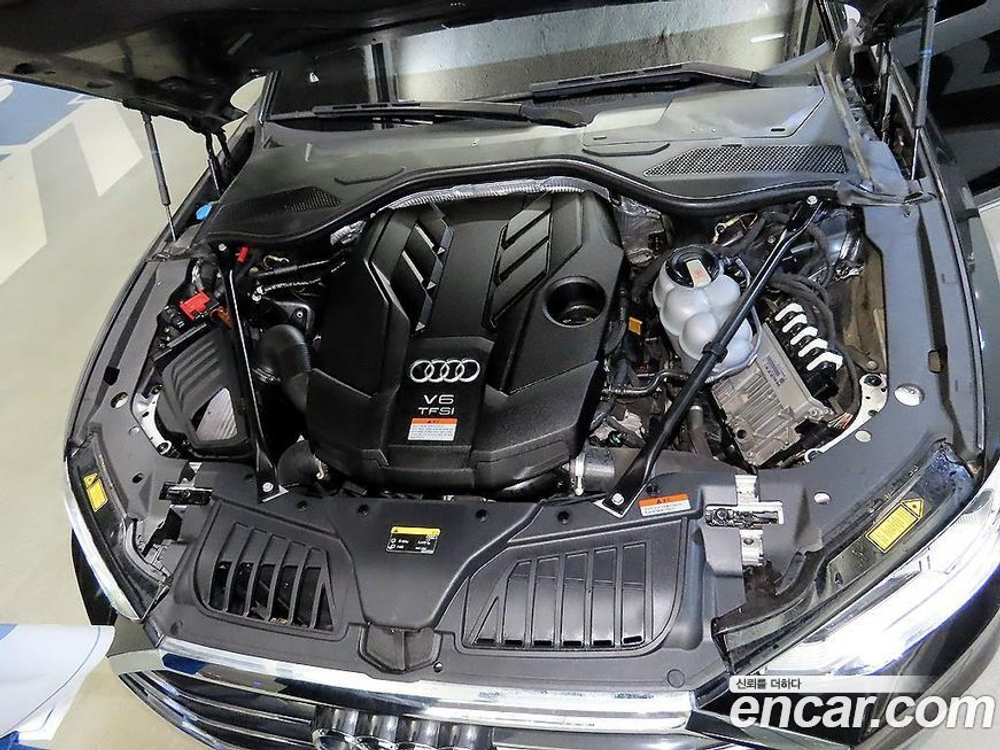 Audi A8 (D5) 55 TFSI Quattro LWB (07.2020)