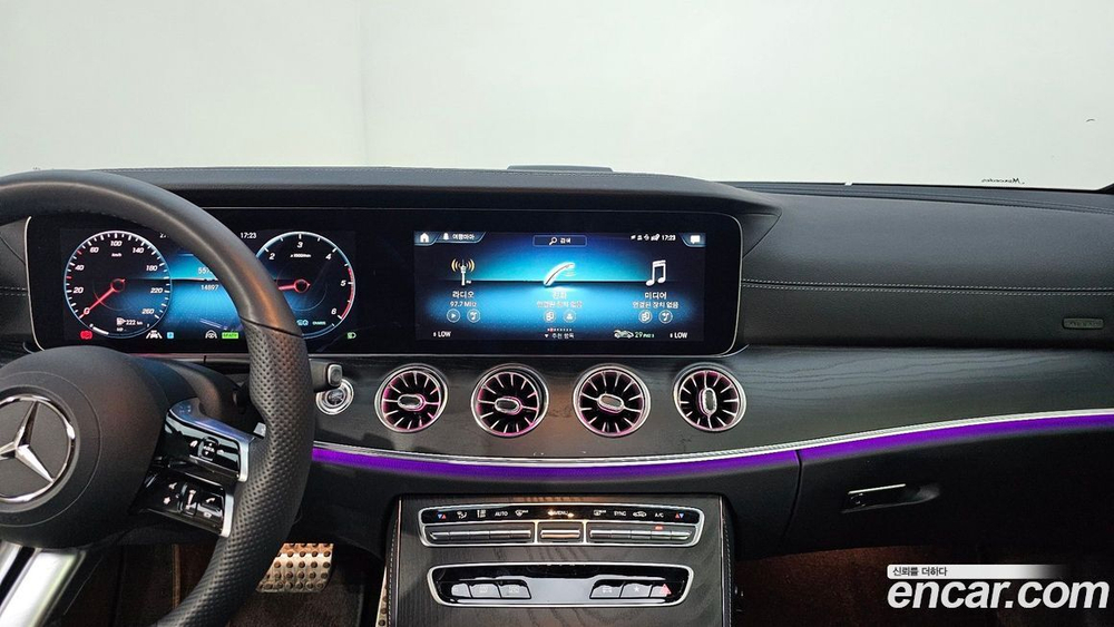 Mercedes-Benz E-Class W213 E300d 4MATIC Coupe (09.2022)
