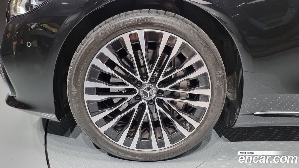 Mercedes-Benz S-Class W223 S580L 4MATIC (06.2021)