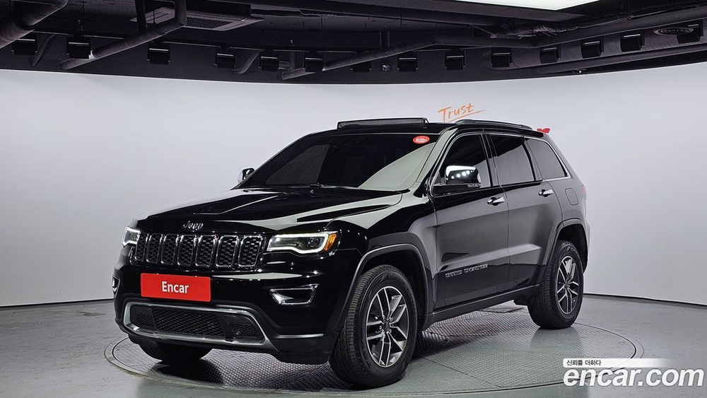 Jeep Grand Cherokee 3.0 Дизель Limited (08.2020)