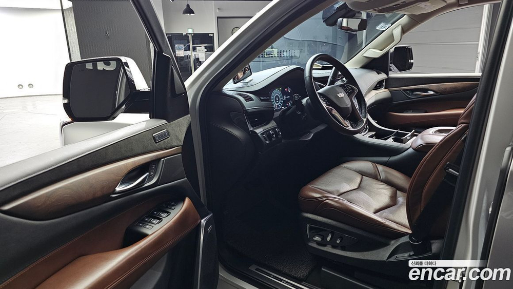 Cadillac Escalade 6.2 (09.2020)