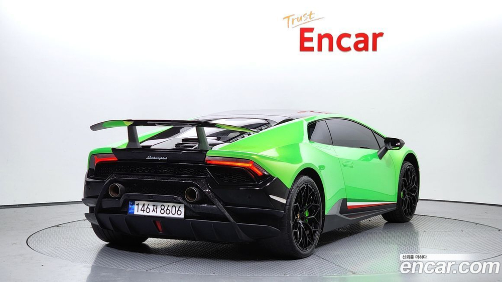Lamborghini Huracan LP640-4 퍼포만테 (12.2019)