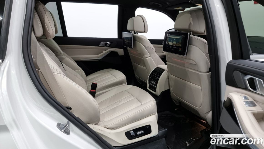 BMW X7 (G07) xDrive 40i M Sports 6-и местный (05.2020)