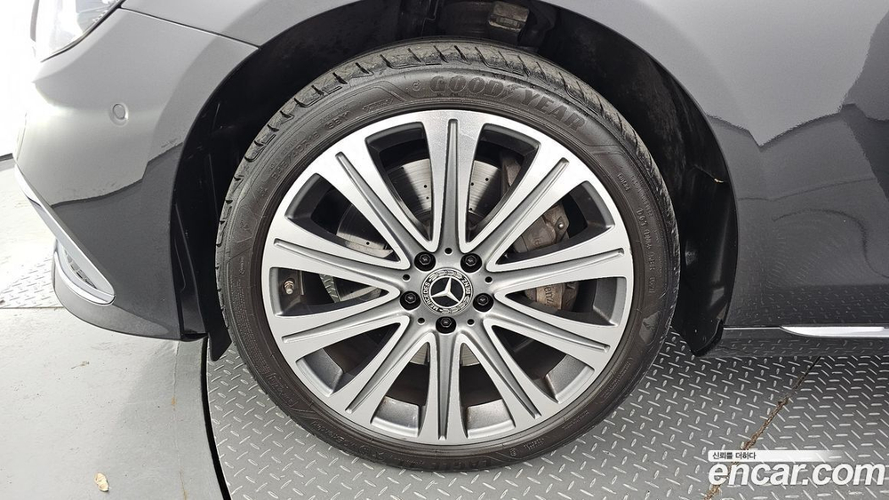Mercedes-Benz E-Class W213 E450 4MATIC Exclusive (09.2021)