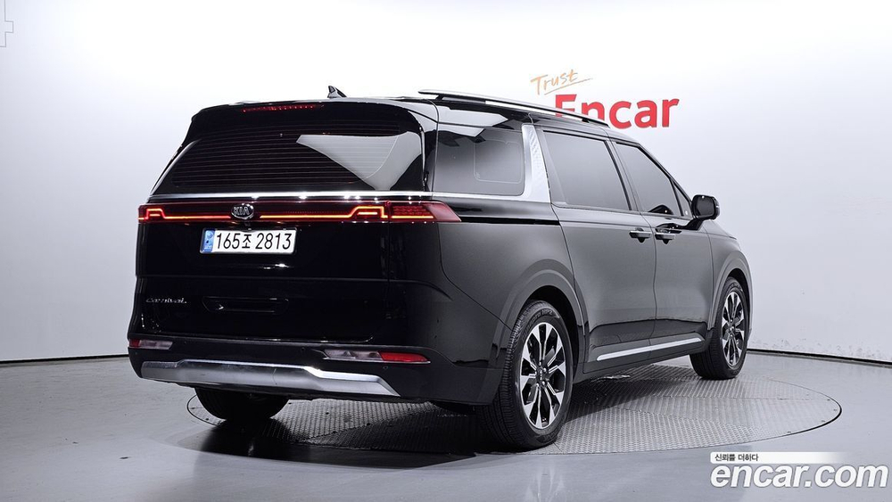 Kia Carnival (Sedona) 4 Generation 9-и местный Signatures (09.2020)