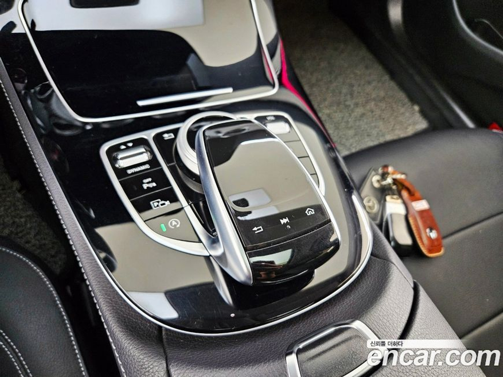 Mercedes-Benz E-Class W213 E300 Avangarde (08.2019)