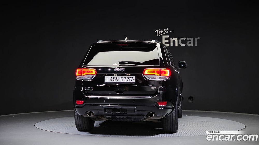 Jeep Grand Cherokee 3.0 Дизель Overland (11.2019)