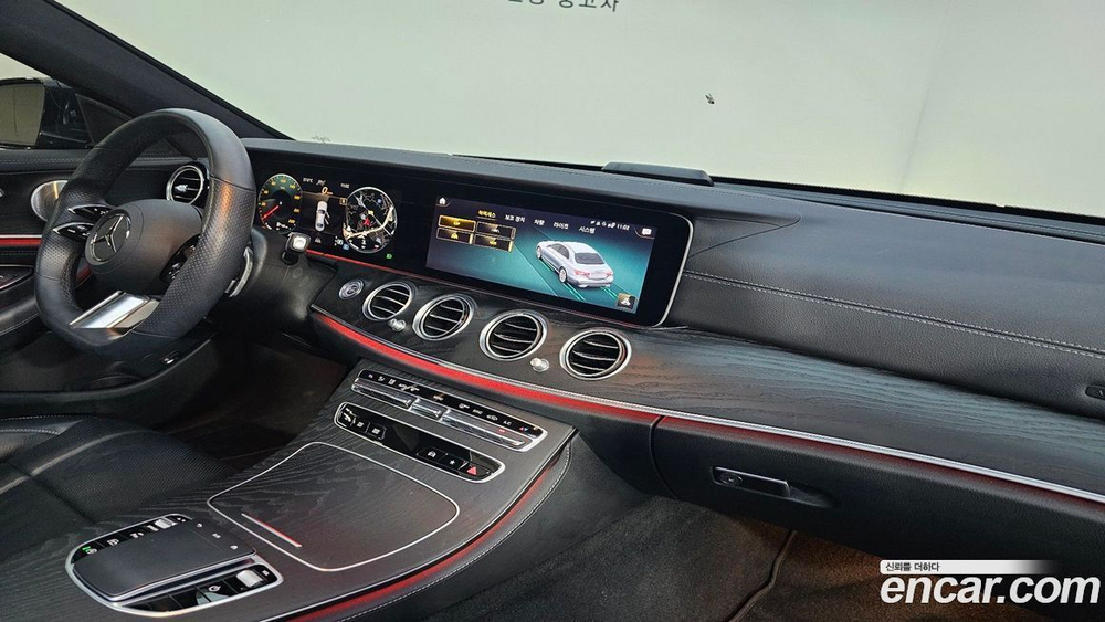 Mercedes-Benz E-Class W213 E220d 4MATIC AMG Line (01.2022)