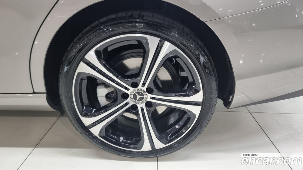 Mercedes-Benz C-Class W206 C300 4MATIC Avangarde (02.2023)