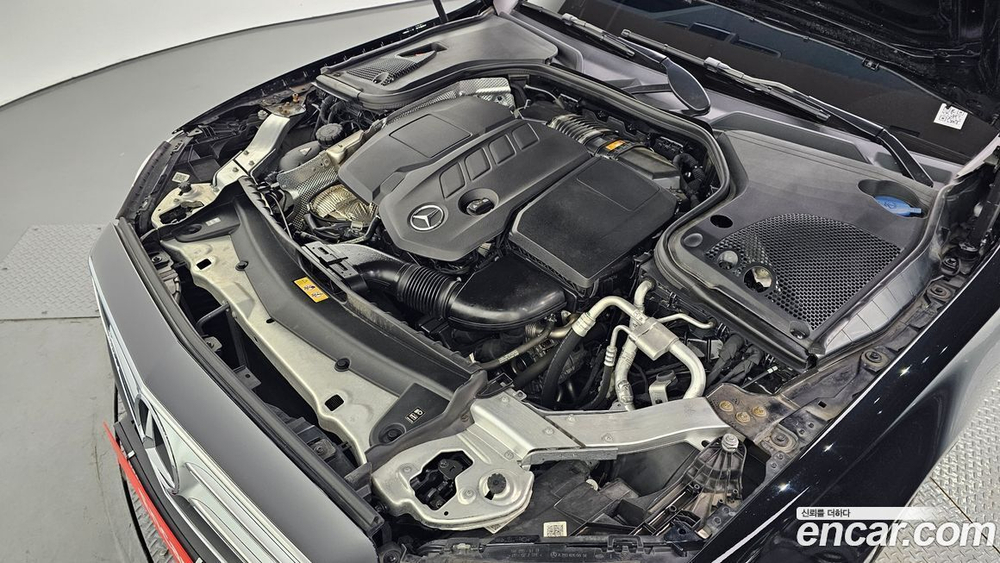 Mercedes-Benz E-Class W213 E220d Avangarde (12.2019)