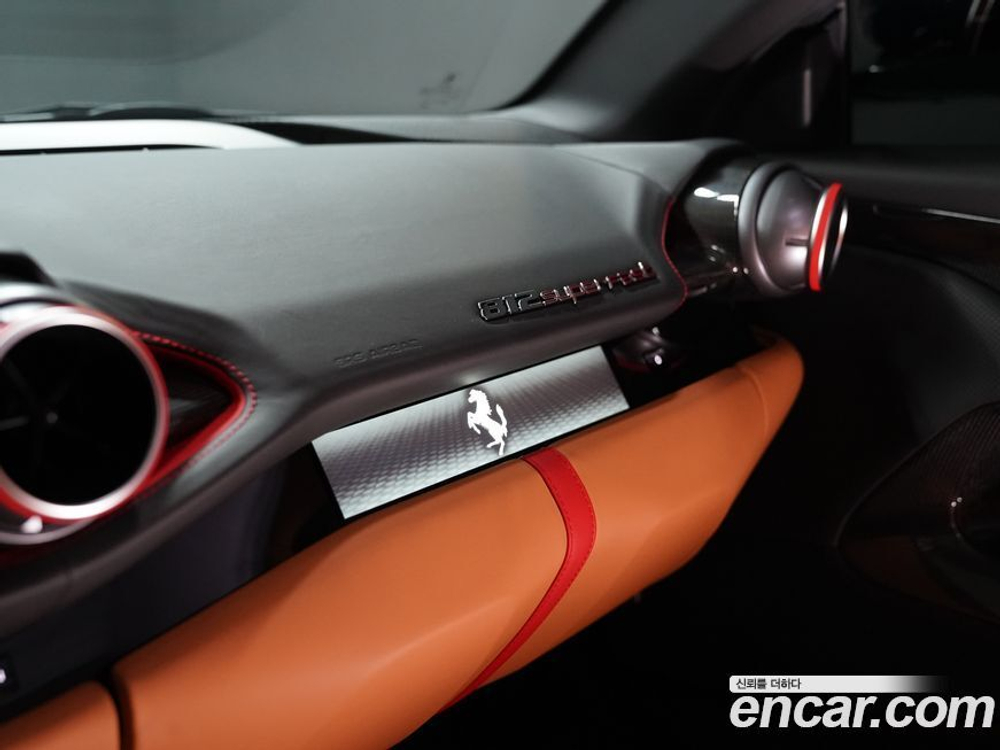 Ferrari 812 Superfast 6.5 V12 (09.2019)