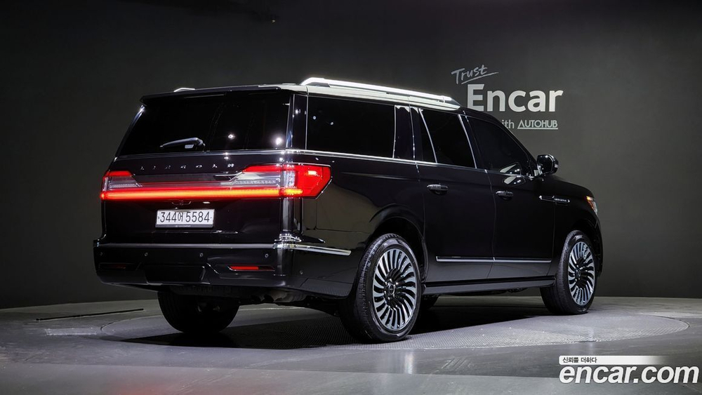 Lincoln Navigator 3.5L Черный 레이블 (07.2020)