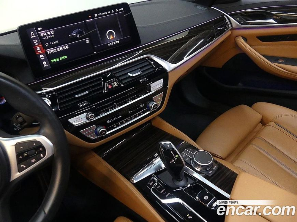 BMW 5 Series (G30) 520i M Sports (02.2022)