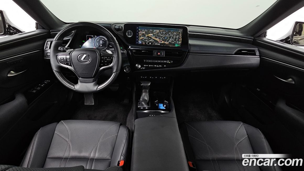 Lexus ES300h 7 Generation Luxury Plus (06.2023)