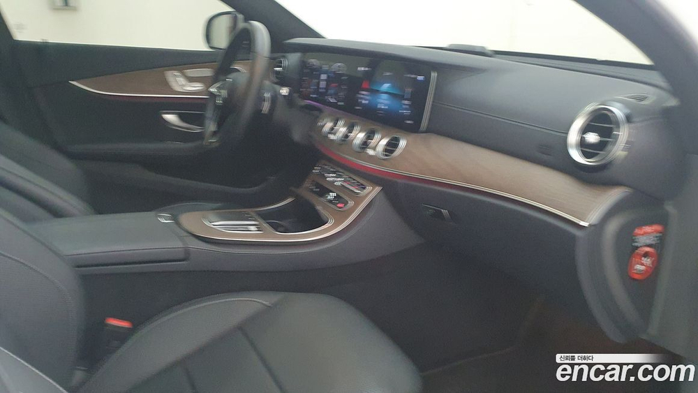 Mercedes-Benz E-Class W213 E250 Exclusive (11.2022)