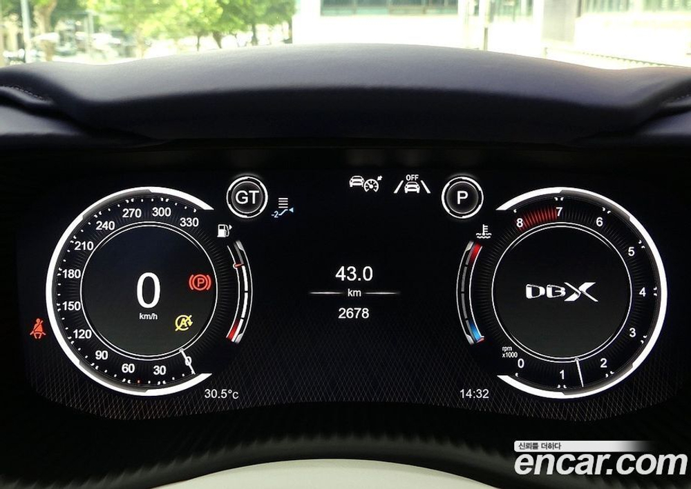 Aston Martin DBX 4.0 V8 (12.2021)