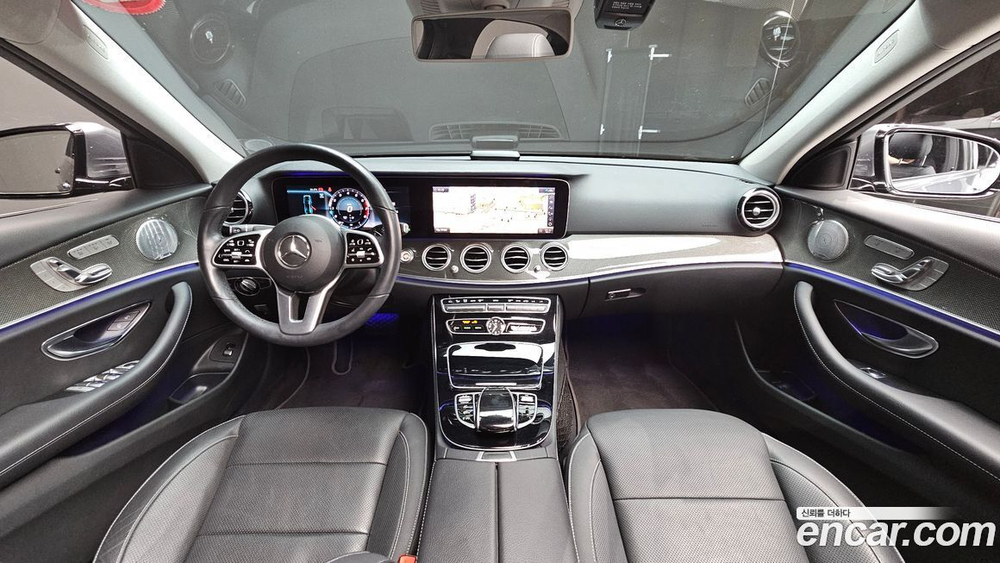Mercedes-Benz E-Class W213 E300 4MATIC AMG Line (06.2020)