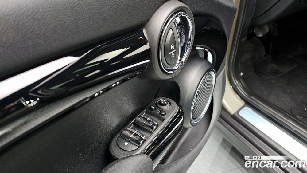 Mini Cooper 5 дверей HIGH (09.2020)