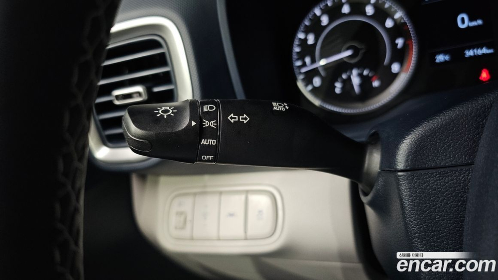 Hyundai Venue 1.6 Fluxe (10.2019)