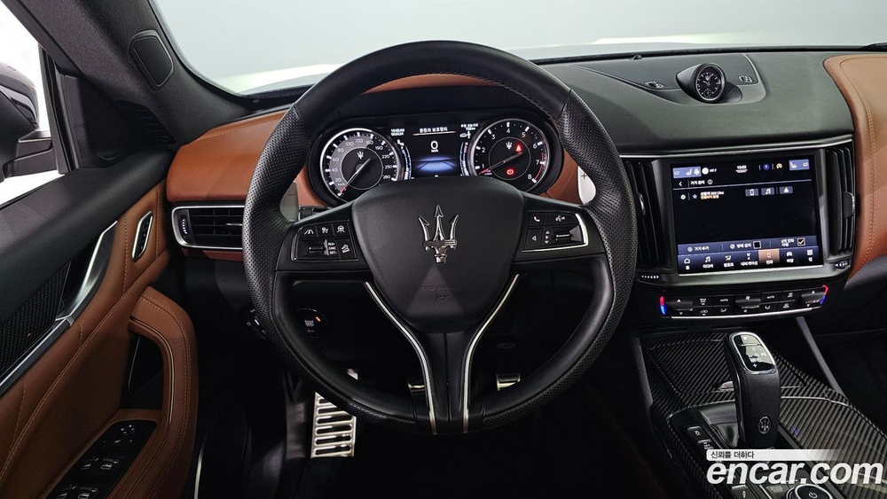 Maserati Levante 3.0 AWD 모데나 (08.2022)