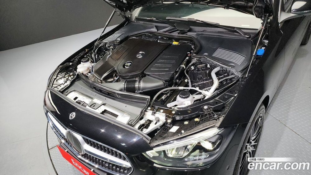Mercedes-Benz C-Class W206 C200 Avangarde (12.2022)