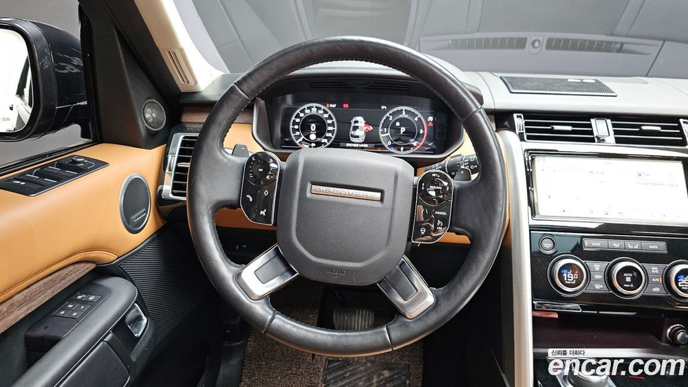 Land Rover Discovery 5 3.0 SD6 HSE Luxury (10.2019)
