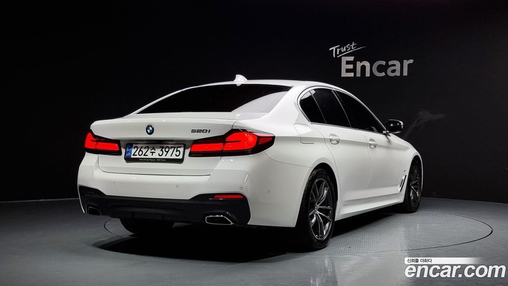 BMW 5 Series (G30) 520i M Sports (10.2021)
