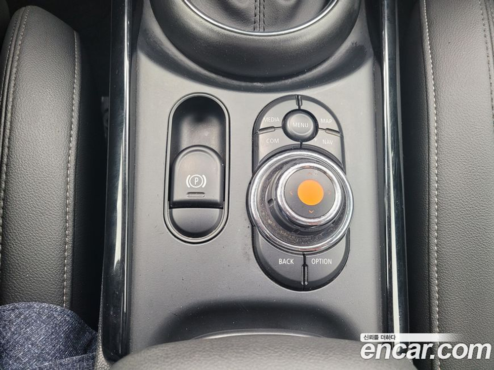 Mini Cooper Clubman High (03.2021)